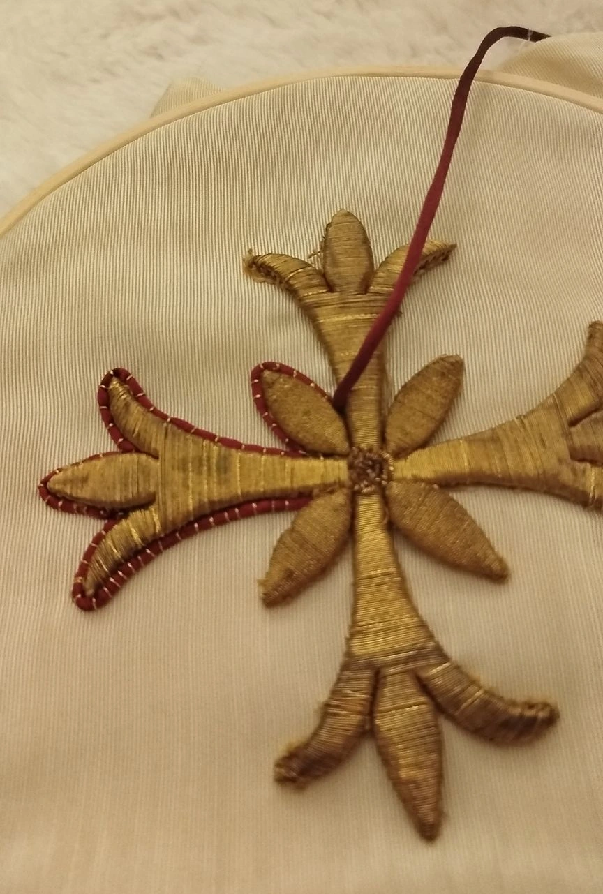 Broderie à la main