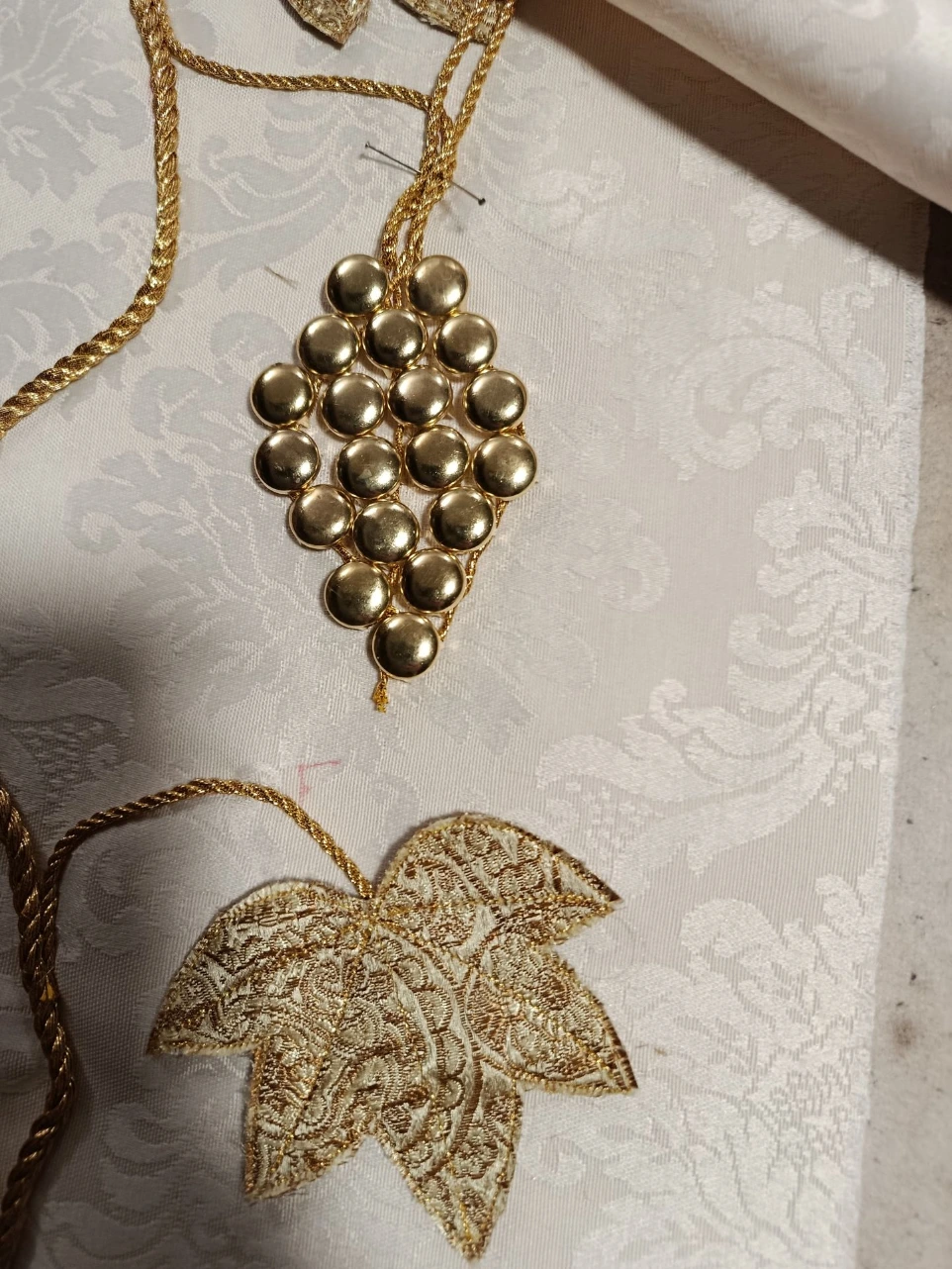 bnroderie chape atelier sainte elisabeth