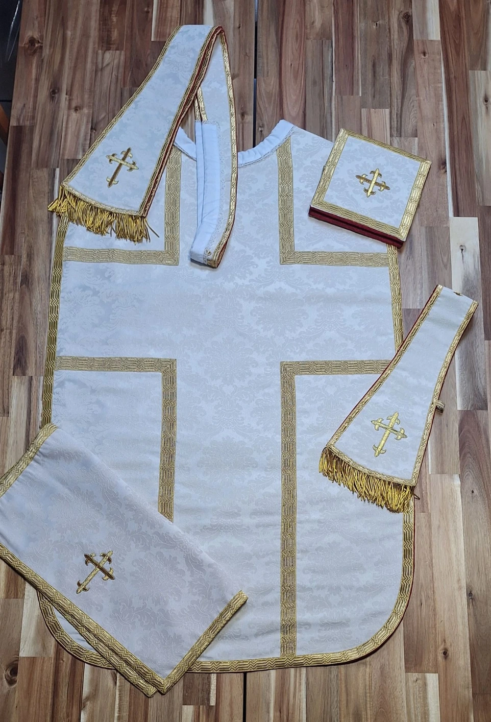 Chasuble réversible blanc et rouge